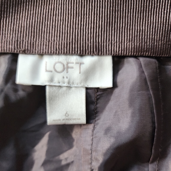 LOFT pencil skirt, size 6, brown - Picture 4 of 5
